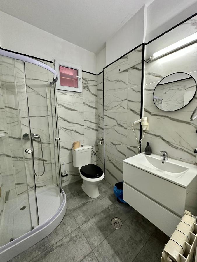 Darin Hotel Bucarest Extérieur photo